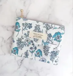 ハンドメイド✩.*˚ ポケットティッシュポーチ【ブルーフラワー】フラットポーチ