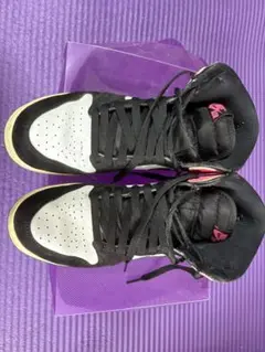 NIKE AIR JORDAN 1 ハイカット スニーカー ピンク ブラック