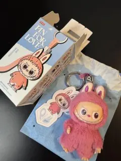正規品 Labubu PIN FOR LOVE 【Q】 ぬいぐるみ ペンダント