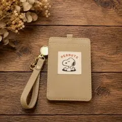新品 スヌーピー リール付きシングルパスケース ベージュ 定期入れ SNOOPY