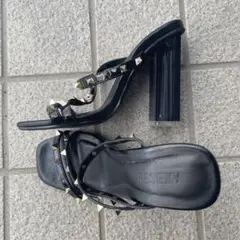RESEXXY スタッズ付きヒールサンダル ブラックのサムネイル