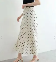 【natural couture】ナチュラルクチュール ロングスカート ドット