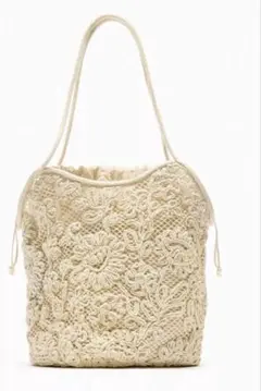 ZARAエンブロイダリートートバッグ