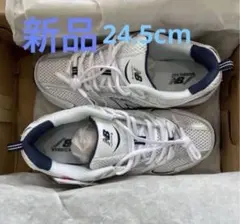 New Balance スパイクシューズ ホワイト　L3000AW5 新品 New Balance ホワイトスパイクシューズ L3000AW5 新品 - メルカリ