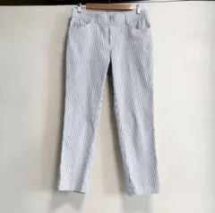 グレーのストライプ総柄　ストレッチサブリナパンツ、クロップドパンツ　Lサイズのサムネイル