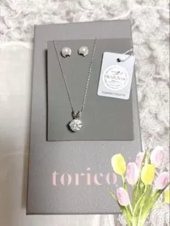 スワロフスキー　アクセサリー　ネックレス パール風のピアスもセットのサムネイル