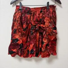 美品✨️Ｈ&M EUR 38 光沢 花柄 ボリューム フレアスカートレッド 【M】のサムネイル