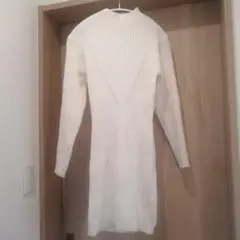 SHEINホワイトリブ編みタイトワンピース白ニットワンピース