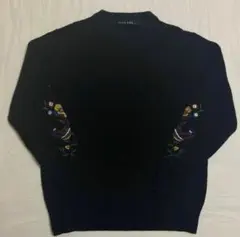 NIKO AND... 黒の刺繍入りセーター
