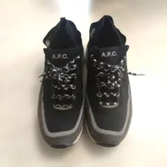 ☆　A.P.C　RUN AROUND スニーカー 定価35200円のサムネイル