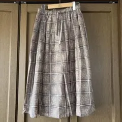 【美品】TSUHARU 小花格子柄プリント ロングスカートのサムネイル