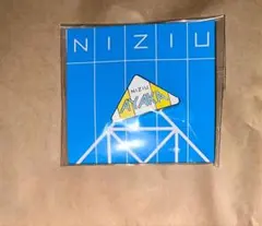 niziu アヤカ ピンバッジ