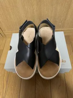 Clarks クラークス サンダル （ジェムサクロス）ブラック美品UK4.5のサムネイル