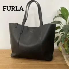 【美品】FURLA シボ革　トートバック　A4 肩掛け　黒