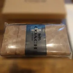 【新品未使用】COACH ベージュ 長財布
