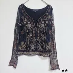 ★AMERICAN EAGLE【XS】花柄 ブラウス Vネック 長袖 ブラックのサムネイル