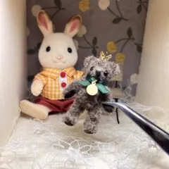① クラウンベア モールアート テディベア ミニチュア