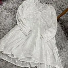 ZARA xs コットンチュニック　刺繍エンボス