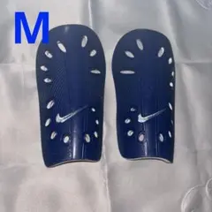 サッカー レガース すね当て Mサイズ ネイビー ナイキ 軽量 スポーツ