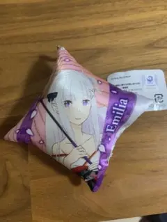 リゼロ　ミニクッション型ストラップ　エミリア