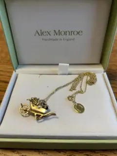 Alex Monroe　幸せを運ぶ蜂　SV925ネックレス　箱付き　42192 Alex Monroe 幸せを運ぶ蜂 SV925ネックレス 箱付き 42192 - メルカリ