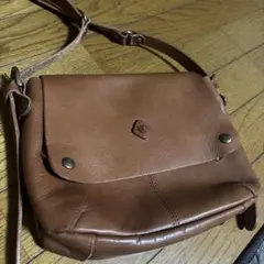 CLEDRAN ブラウンレザー ショルダーバッグ