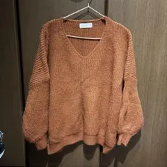 MÖCA オレンジ Vネックニット