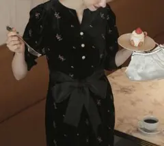 Item thumbnail for item e11e1c5e-ad8a-4be4-93f8-1e0b4a22c792