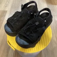 NIKE エアマックス ココ サンダル ブラックのサムネイル