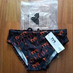 お盆SALE！【新品】TYR 競泳水着 Vパン XSサイズ ブーメラン 競パンのサムネイル