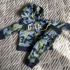 GAP 迷彩柄 トレーナー・パンツセット 12-18ヶ月