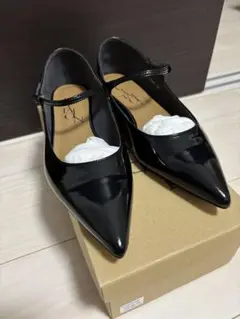 LE TALON ポインテッドワンストラップフラット
