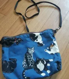 ハンドメイド・猫柄ポシェット