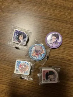 鬼滅の刃　くら寿司　缶バッチ　消しゴムセット　胡蝶しのぶ　冨岡義勇