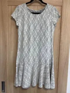 レースフレアワンピース ライトグレー フレンチスリーブ