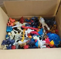 ほねほねザウルス おもちゃ 部品 (全てのページを拝見してください)