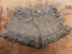 メゾピアノ　フリル付きグレーショートパンツ　ブランド服　ポケット付き