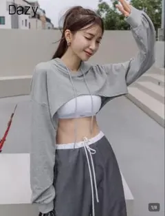 DAZY クロップドフード付き パーカー ソリッドカラー ハイローデザイン