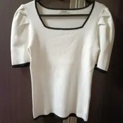 スクエアネック ニット