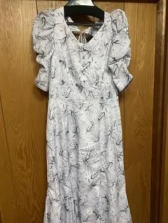 花柄ワンピース