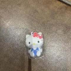 ふわふわフロッキーマスコットハローキティ カプセルトイ