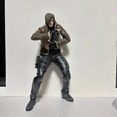 レオンsケネディ　フィギュア