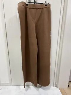 ユニクロ　ウォッシャブルミラノリブパンツ