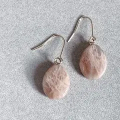 ローズクォーツ　サービス品14kgfフックピアス　ゴールド　天然石