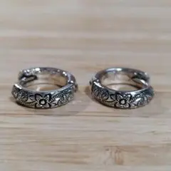 【匿名配送✨新品】シルバー　フープ　ピアス　ハワイアンジュエリー　プルメリア