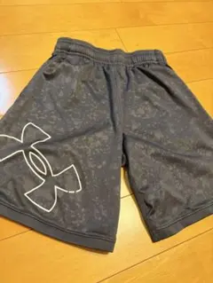 UNDER ARMOUR バスケットボールパンツ 140cm