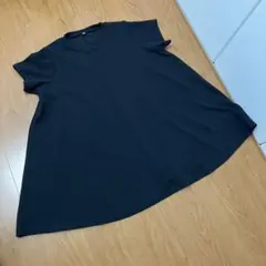 新品未使用　エンボス　Aライン　半袖　チュニック M ブラック　coca コカのサムネイル
