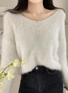 未使用品☆DHOLIC Vネックシャギーニット　白