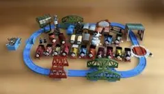 機関車トーマス　カプセルトイ　ガチャ