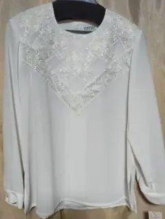 【新品・未使用】日本製　三陽商会　 刺繍入り　長袖ブラウス ホワイト　L